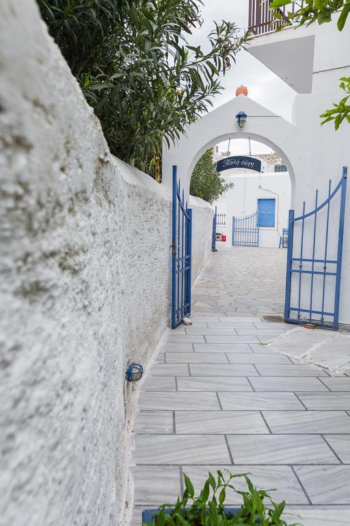 Captain Manolis Parikia  Exterior photo