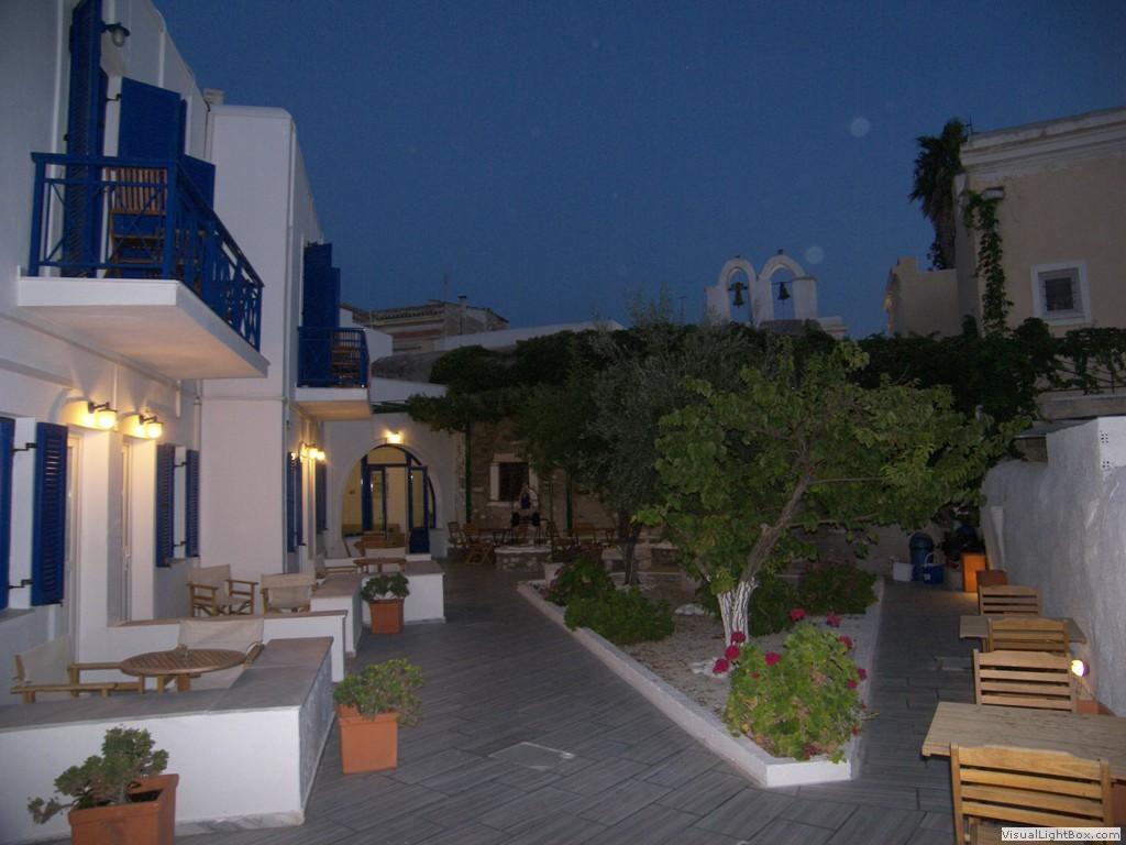 Captain Manolis Parikia  Exterior photo