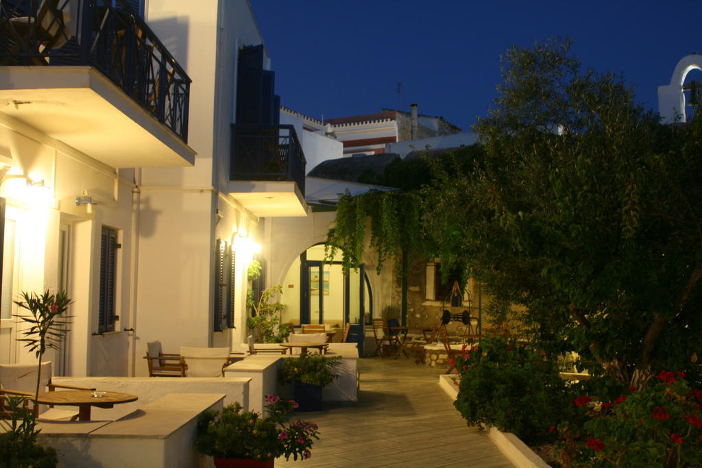 Captain Manolis Parikia  Exterior photo