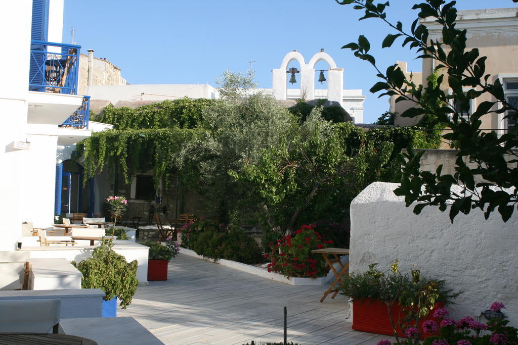 Captain Manolis Parikia  Exterior photo